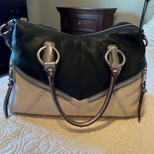 B Makowsky Leather Shoulder Satchel Handbag Purse